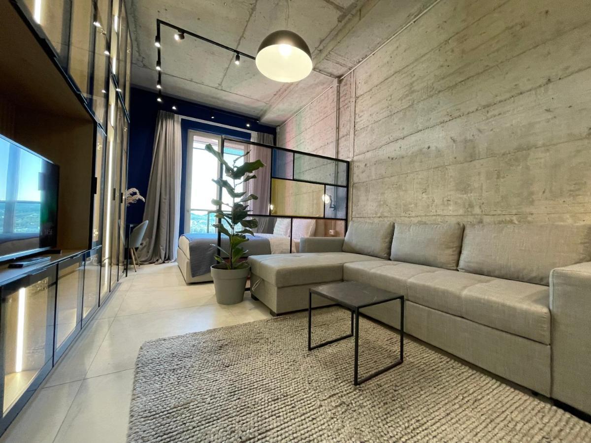 Ambassador Skyline Apartments 地拉那 外观 照片